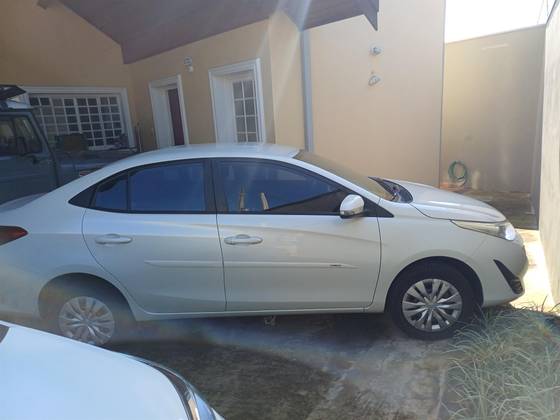 TOYOTA YARIS 1.5 16V FLEX SEDAN XL LIVE MULTIDRIVE TOYOTA YARIS 1.5 16V FLEX SEDAN XL LIVE MULTIDRIVE